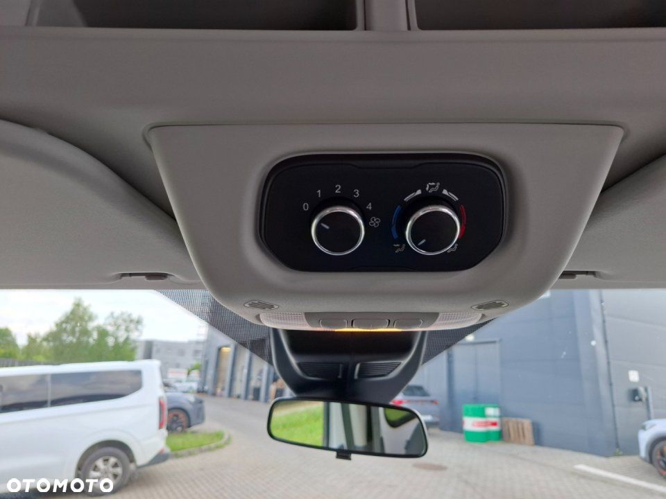 Ford Transit - 9