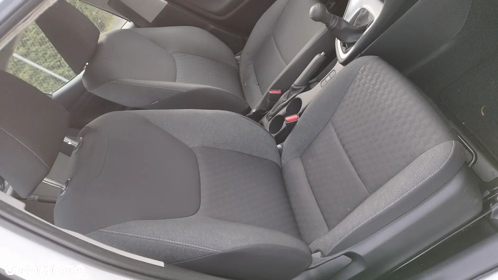 Toyota Yaris 1.0 VVT-i Club - 8