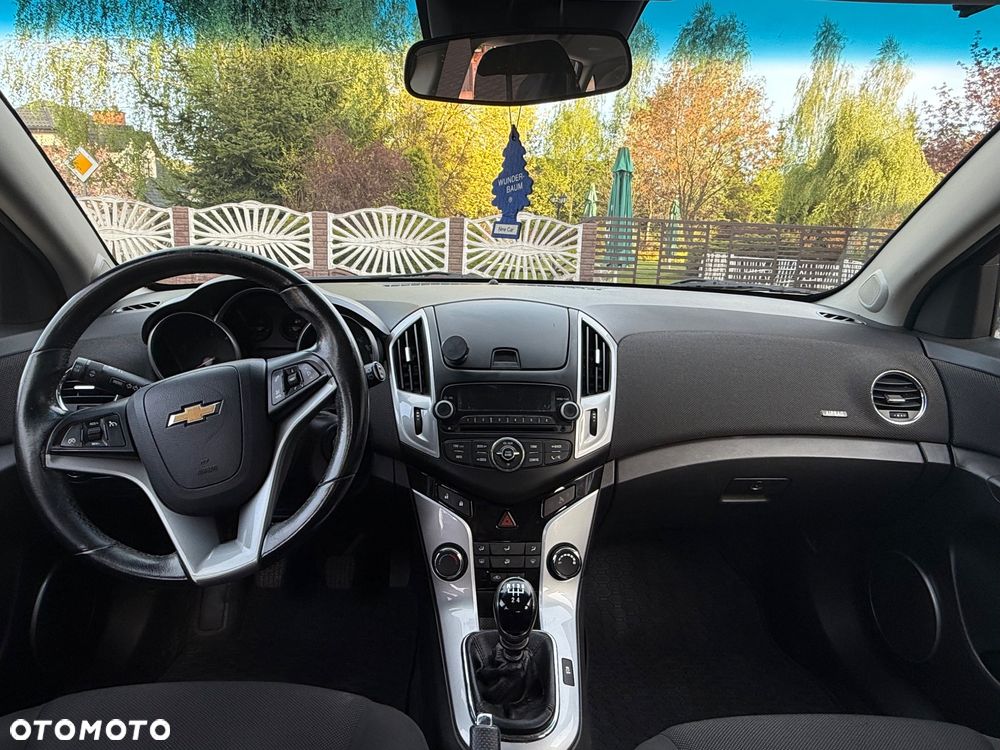 Chevrolet Cruze - 11