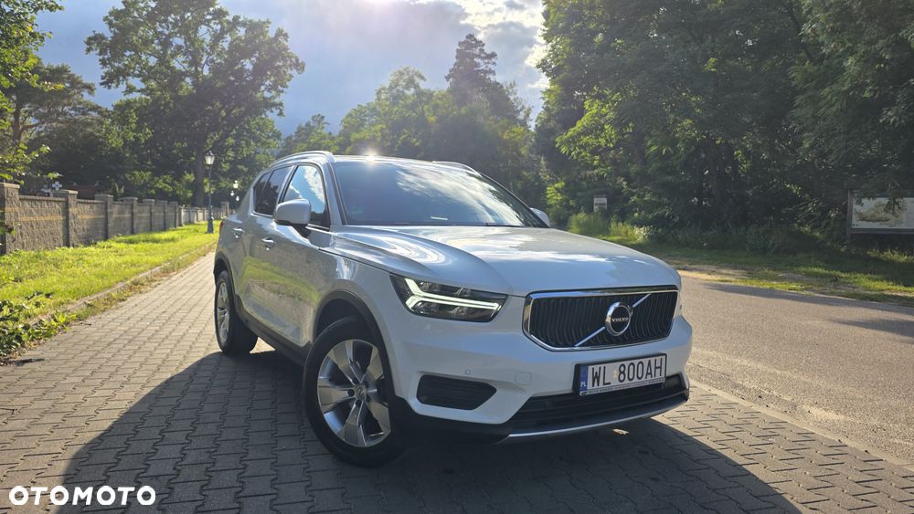 Volvo XC 40 D3 Geartronic Momentum Pro - 1