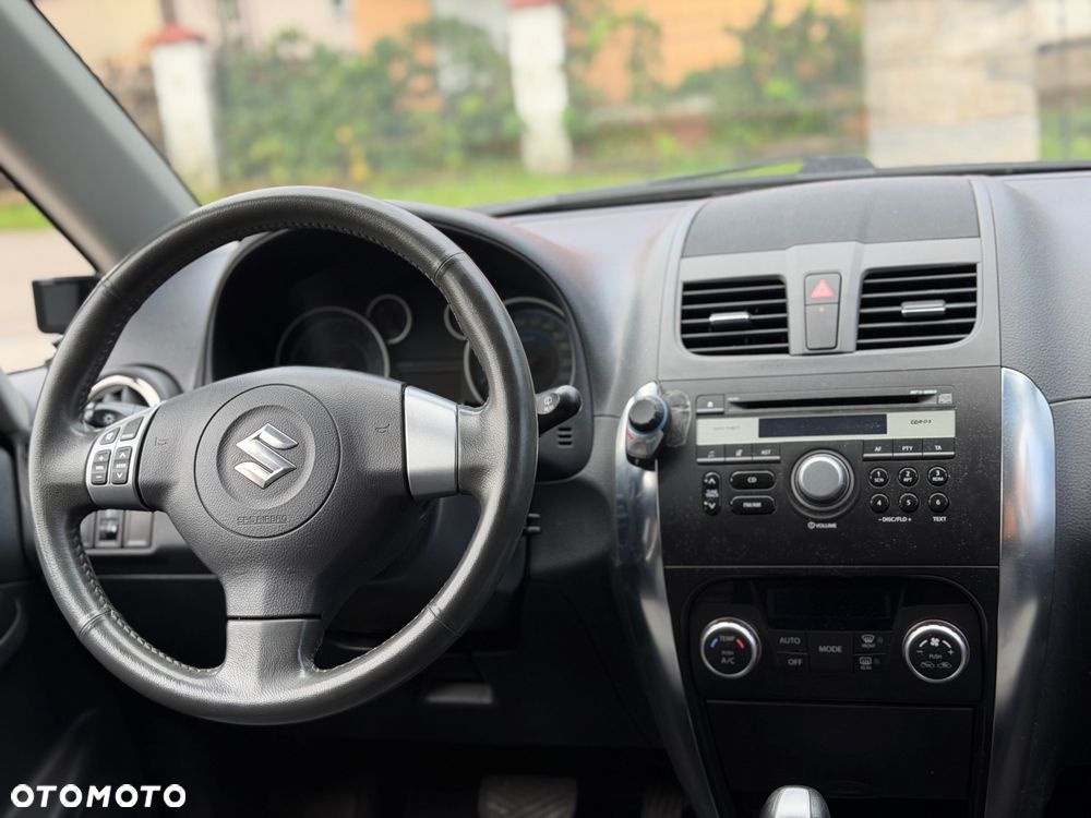 Suzuki SX4 1.6 Premium 4WD - 18