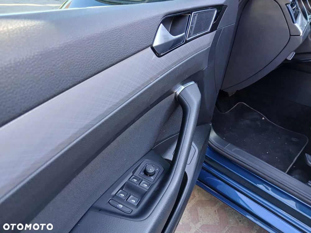 Volkswagen Passat 1.5 TSI EVO Business DSG - 6