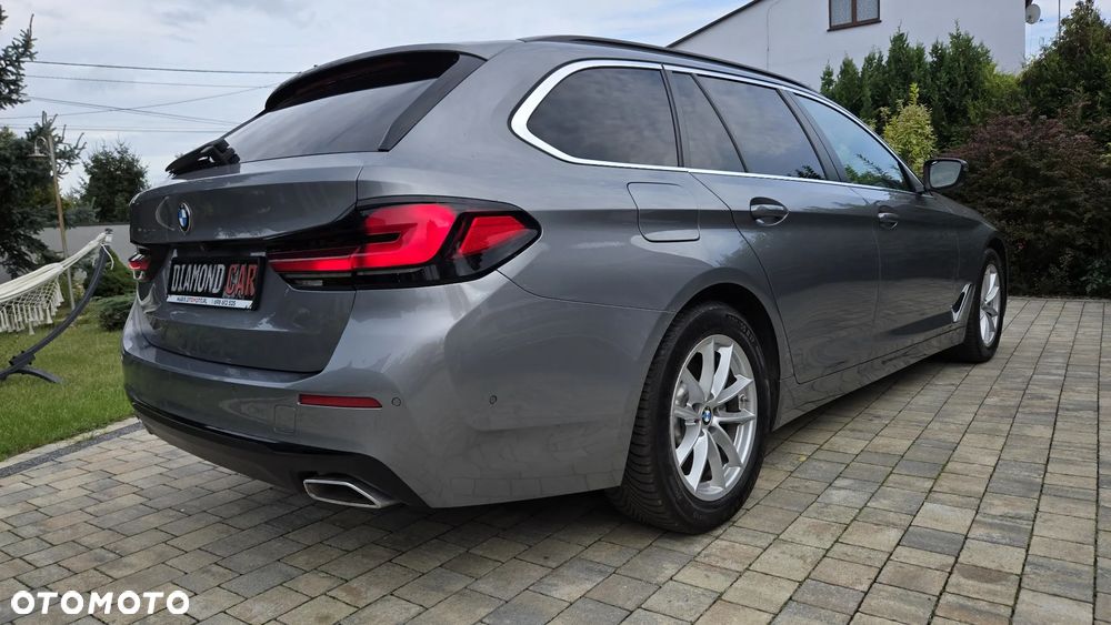 BMW Seria 5 520i Luxury Line - 15