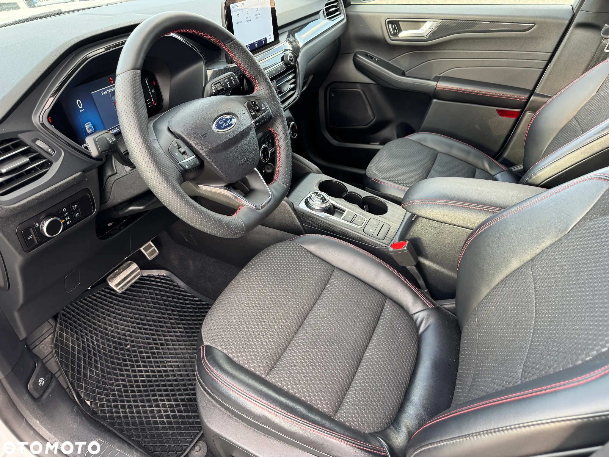 Ford Kuga - 14