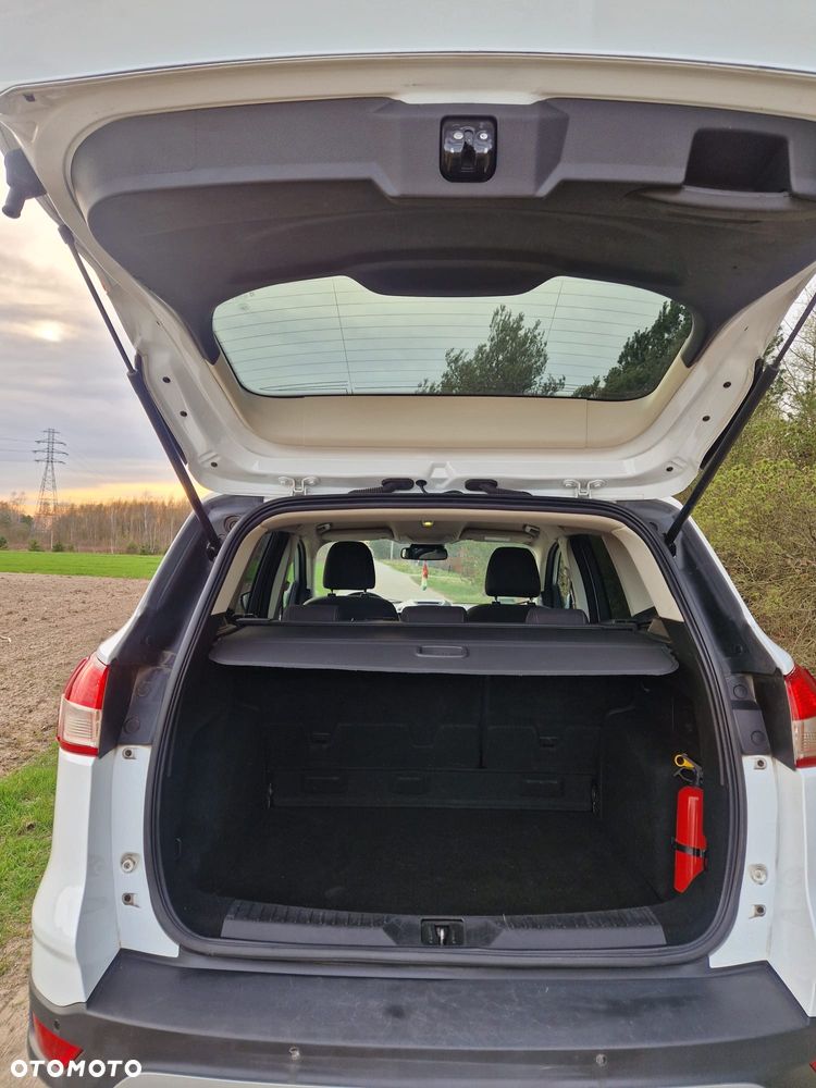 Ford Kuga - 11