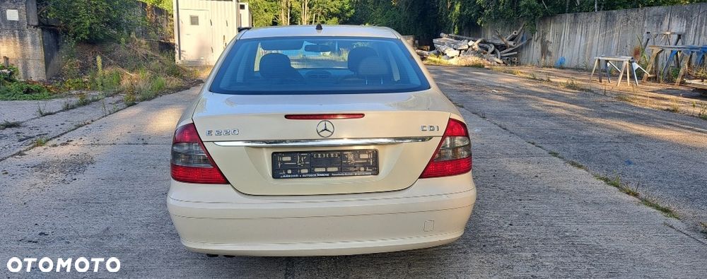 Mercedes-Benz Klasa E 220 CDI Automatik Elegance - 6