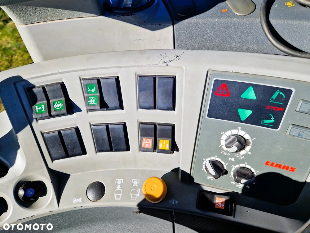 Claas Axion 810 - 14