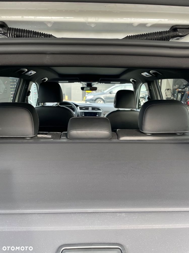 Volkswagen Tiguan - 9