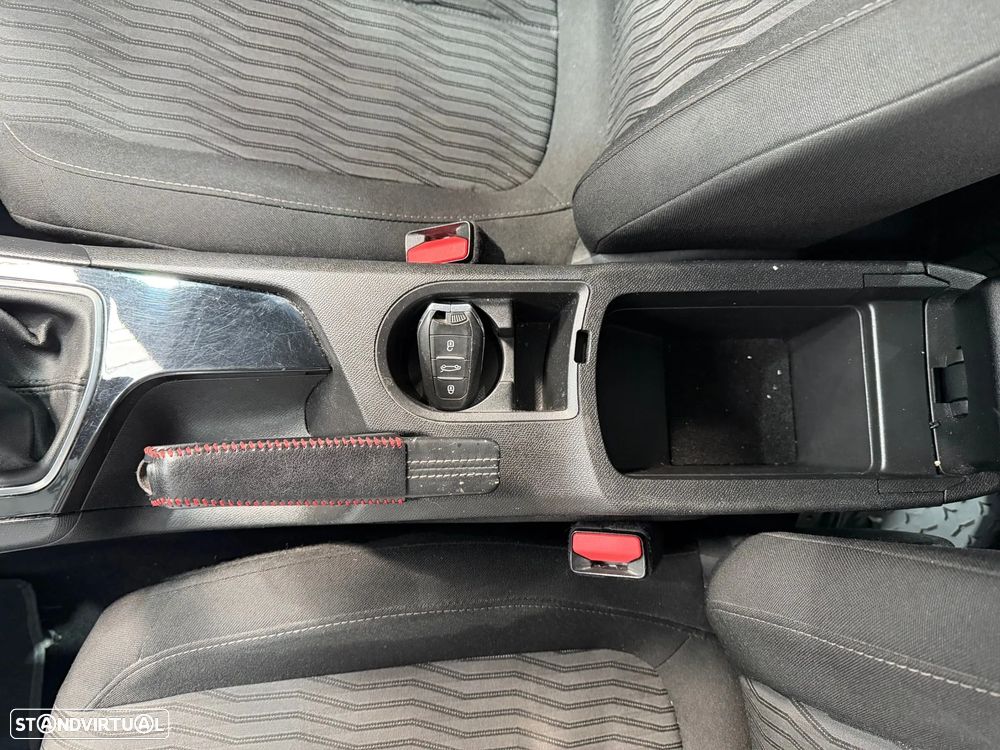 Peugeot 308 SW - 36