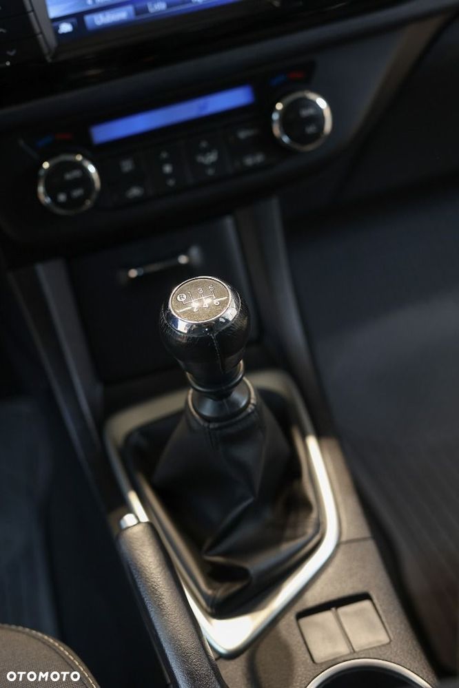 Toyota Corolla - 27