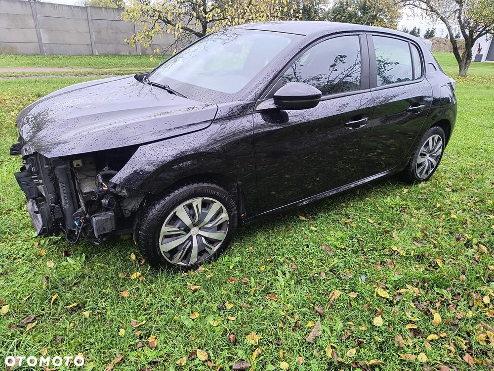 Peugeot 208 - 1