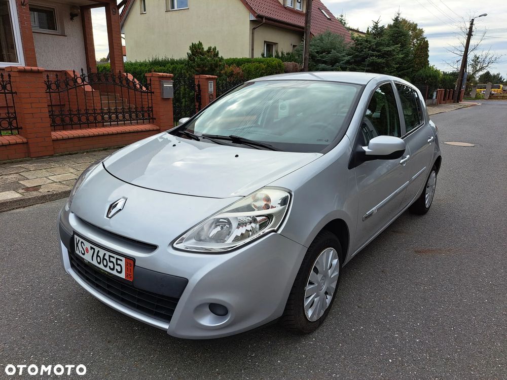 Renault Clio - 1
