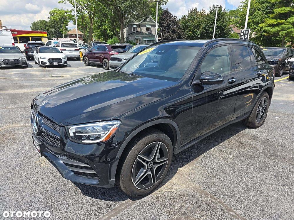 Mercedes-Benz GLC 300 4Matic 9G-TRONIC AMG Line - 1