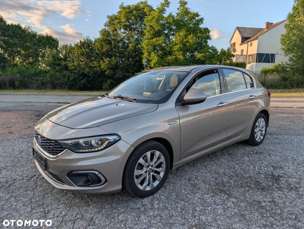 Fiat Tipo 1.4 T-Jet Lounge - 1