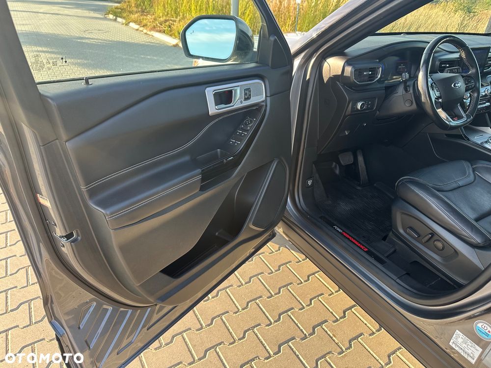 Ford Explorer - 20