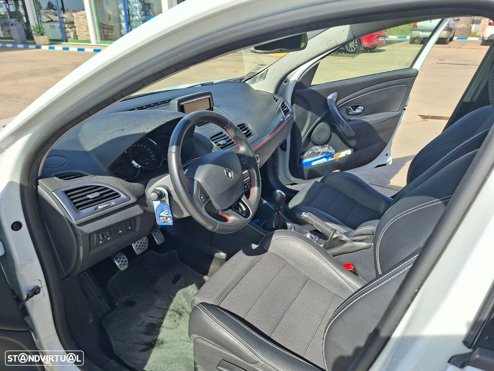 Renault Mégane Sport Tourer 1.6 dCi GT Line - 17