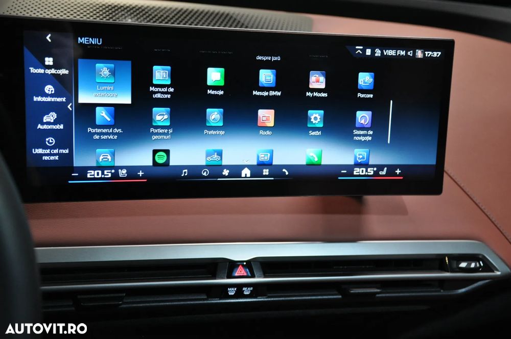 BMW iX xDrive60 - 30