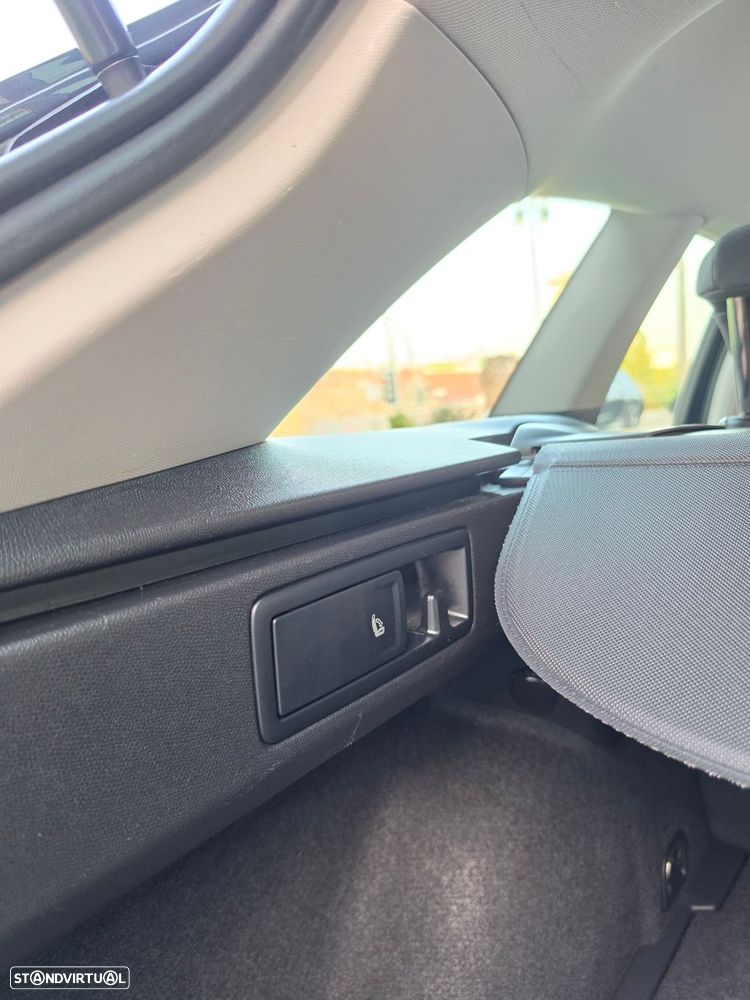 SEAT Leon ST 2.0 TDI Style - 37