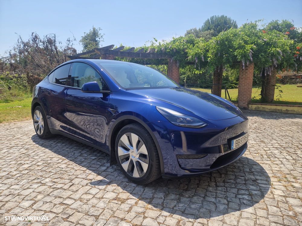 Tesla Model Y RWD - 1
