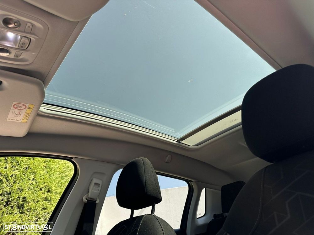 Peugeot 2008 1.2 PureTech Active - 6