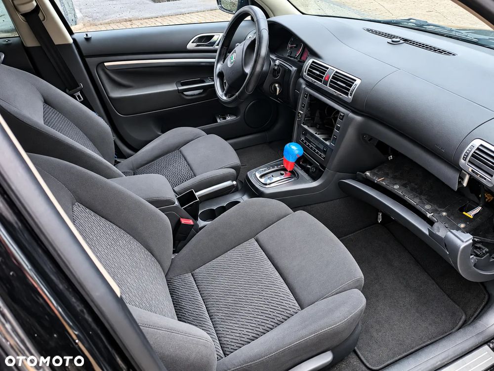 Skoda Superb 2007 photo 5