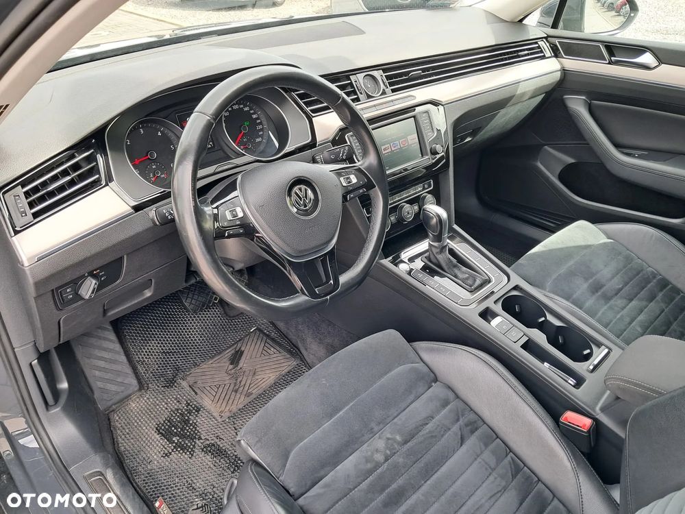 Volkswagen Passat 2.0 TDI BMT Highline DSG - 11