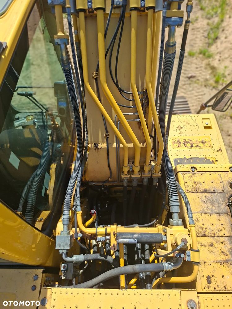 Komatsu PC210LC-8 - 12