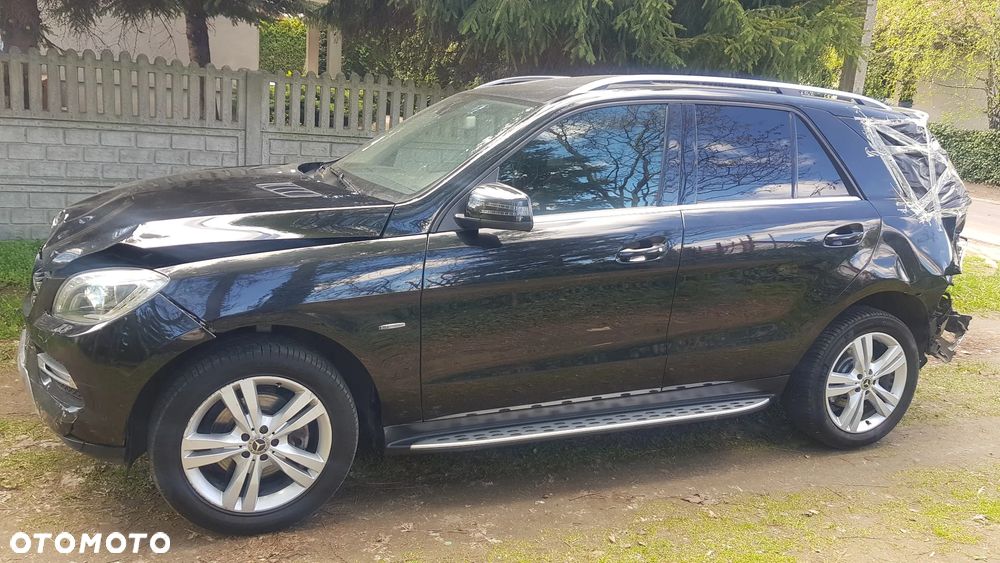 Mercedes-Benz ML 350 BlueTEC 4MATIC 7G-TRONIC - 38