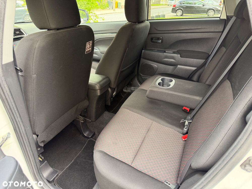 Mitsubishi ASX 1.6 Black Edition - 12