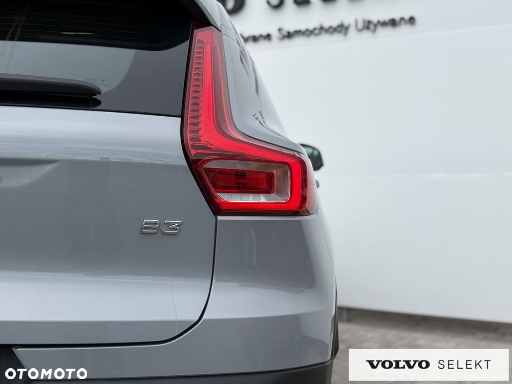 Volvo XC 40 - 35