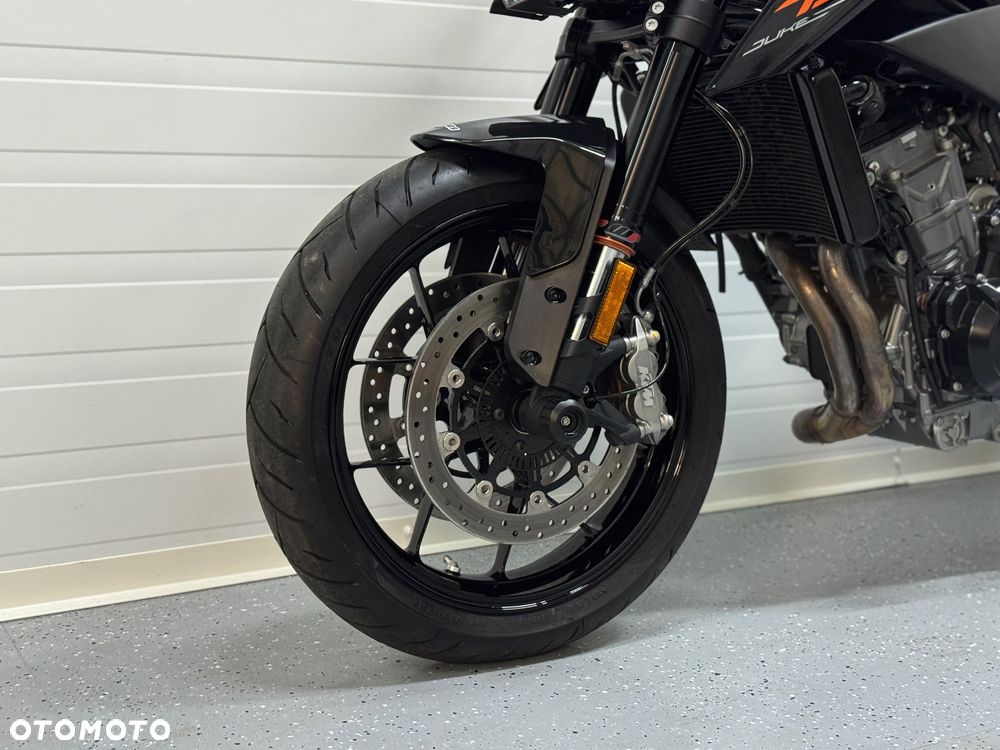 KTM Duke - 18