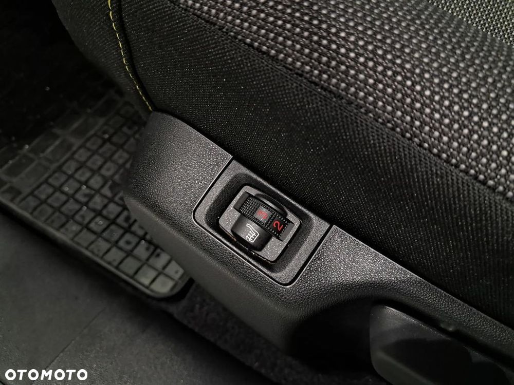 Citroën C3 1.2 PureTech Shine - 15