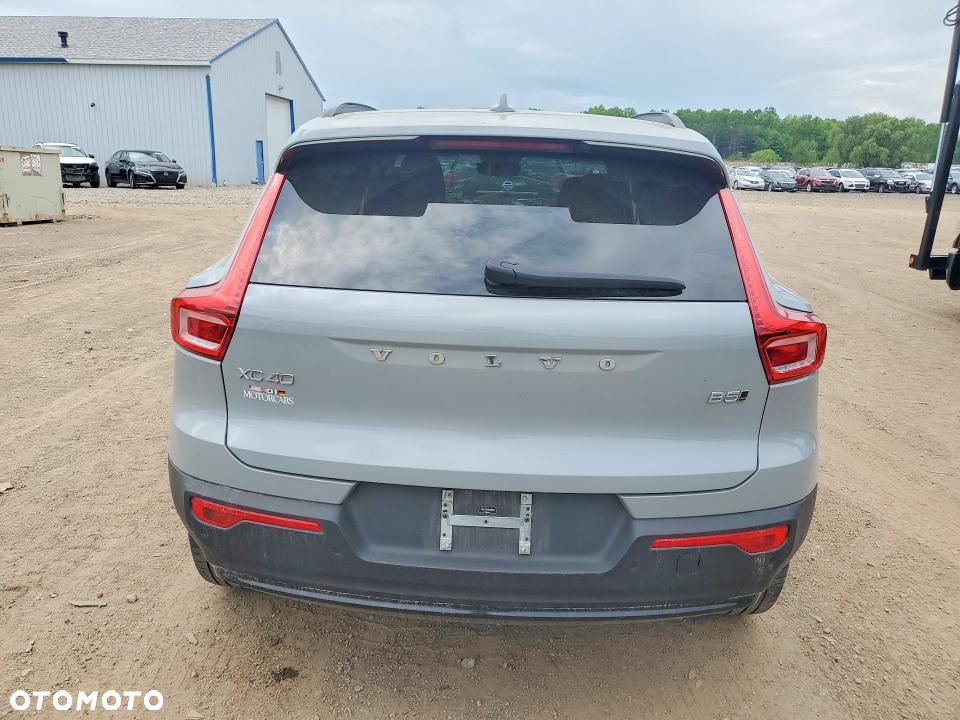 Volvo XC 40 B5 AWD Ultimate Bright - 6