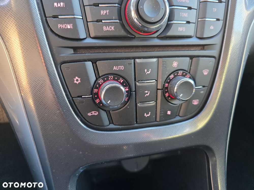 Opel Astra 1.4 Turbo - 24