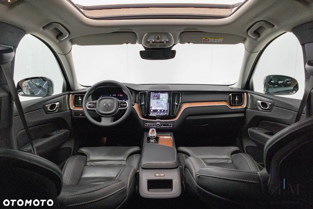 Volvo XC 60 B4 D AWD Ultimate Dark - 16
