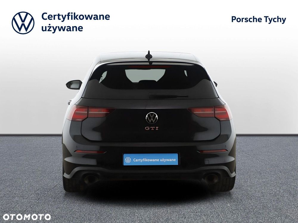 Volkswagen Golf - 27