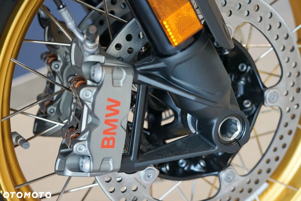 BMW R - 22