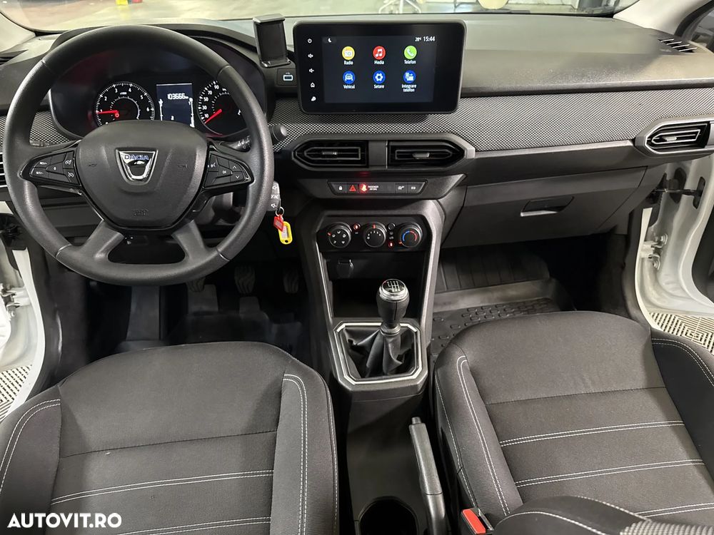 Dacia Sandero - 10