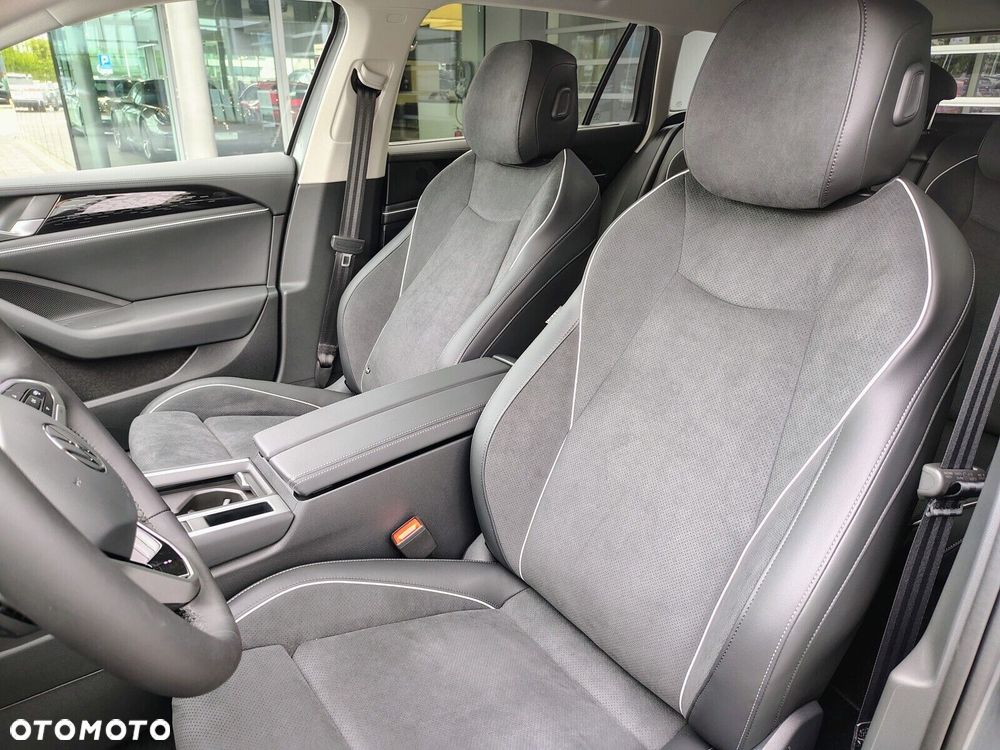 Volkswagen Passat - 16