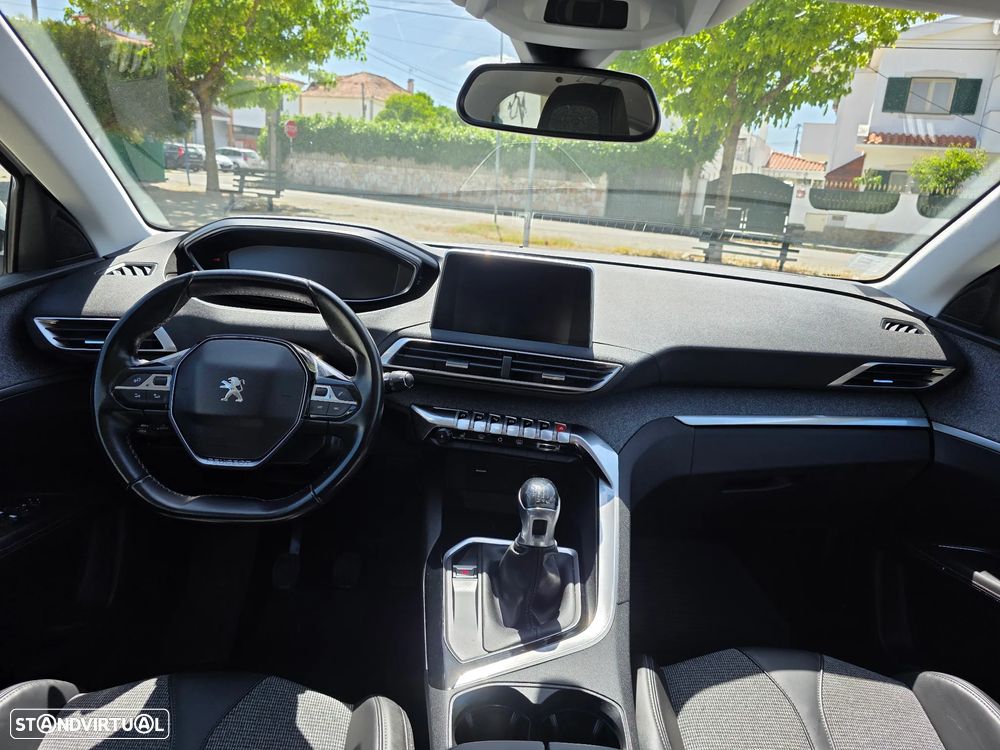 Peugeot 3008 1.2 PureTech Allure Pack - 6