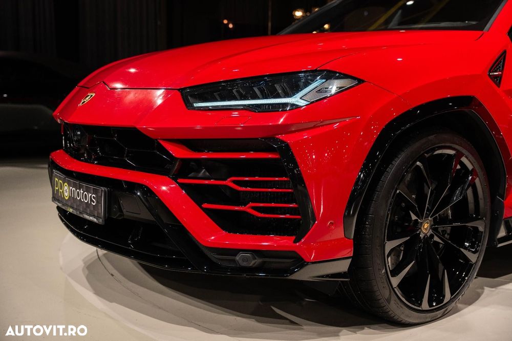 Lamborghini URUS - 12