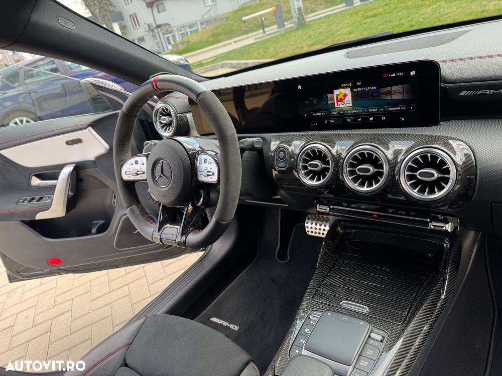 Mercedes-Benz CLA - 10