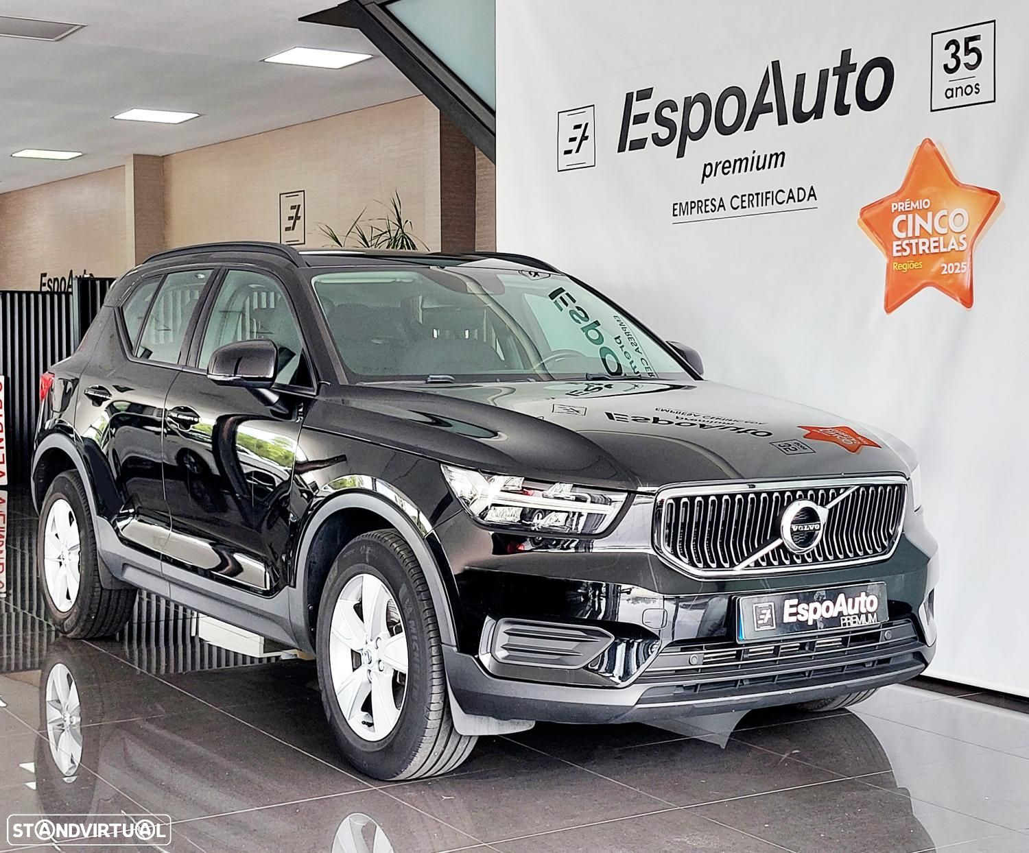 Volvo XC 40 1.5 T2 Momentum - 1