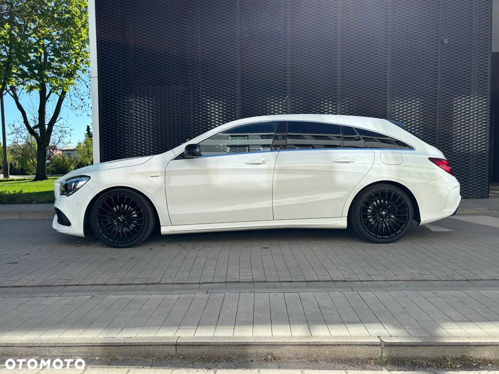 Mercedes-Benz CLA 180 7G-DCT AMG Line - 5