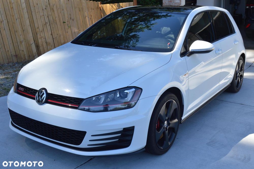 Volkswagen Golf GTI (BlueMotion Technology) DSG - 1