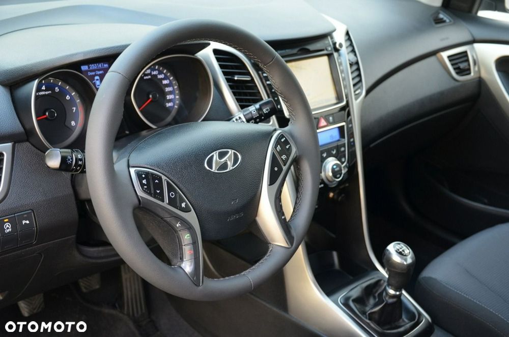 Hyundai i30 - 21