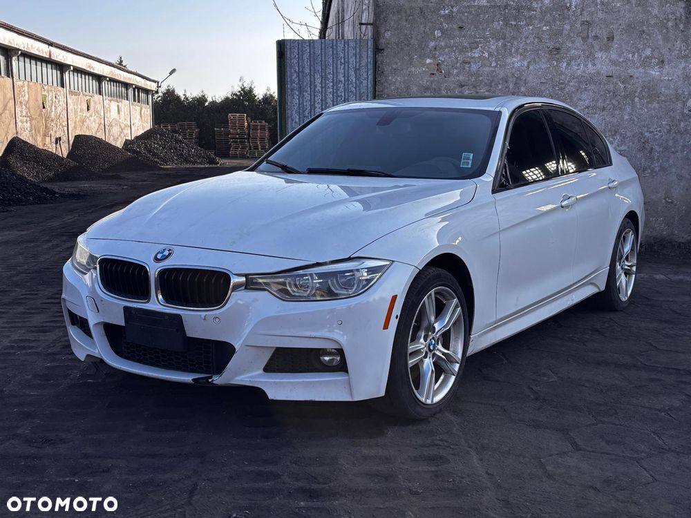 BMW Seria 3 ver-330i-xdrive-m-sport-shadow - 4