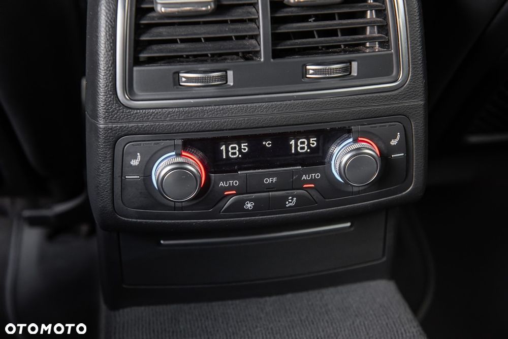 Audi A6 Avant 2.0 TDI Quattro S tronic - 33