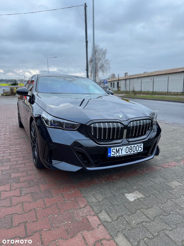 BMW Seria 5 520d xDrive mHEV - 1