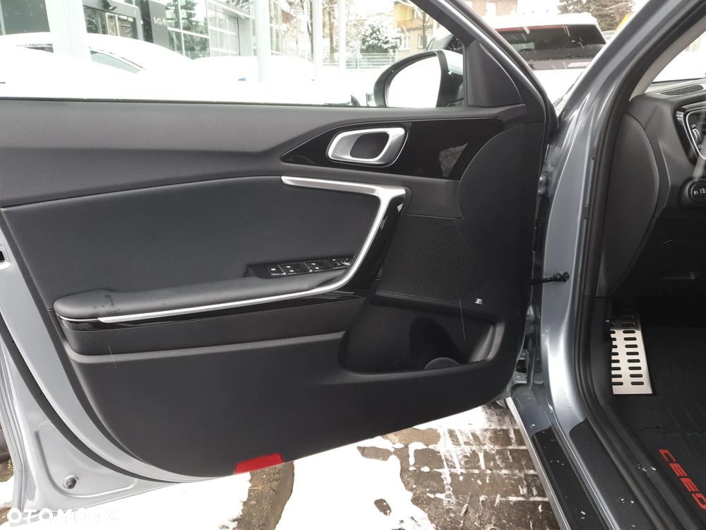 Kia Ceed 1.5 T-GDI Business Line Plus DCT - 10